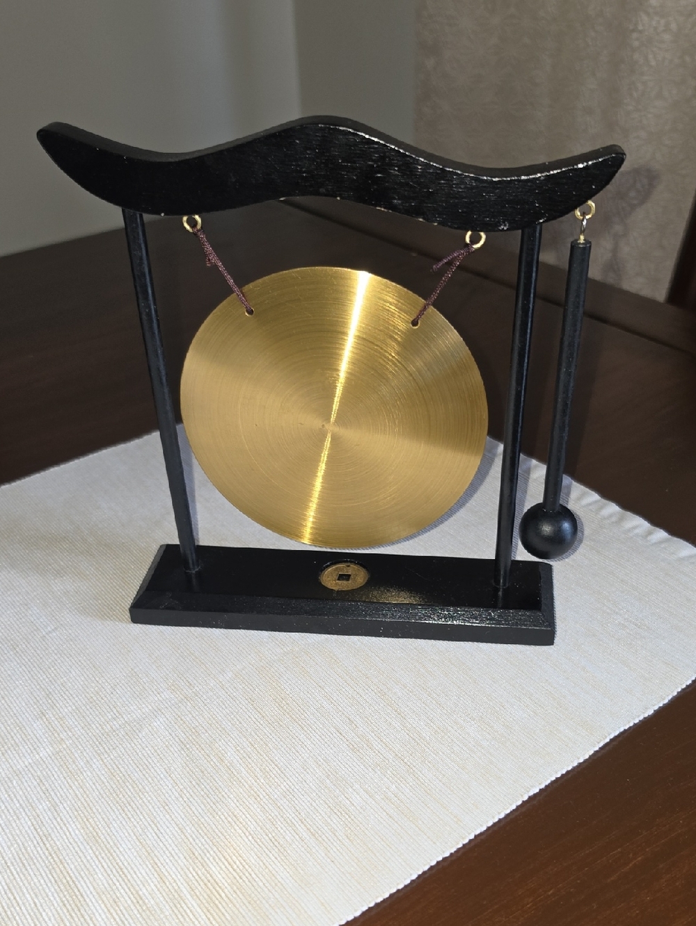 Decorative Tabletop Gong with Black Frame and Gold Disc-Feng Shui Brass Gong Des